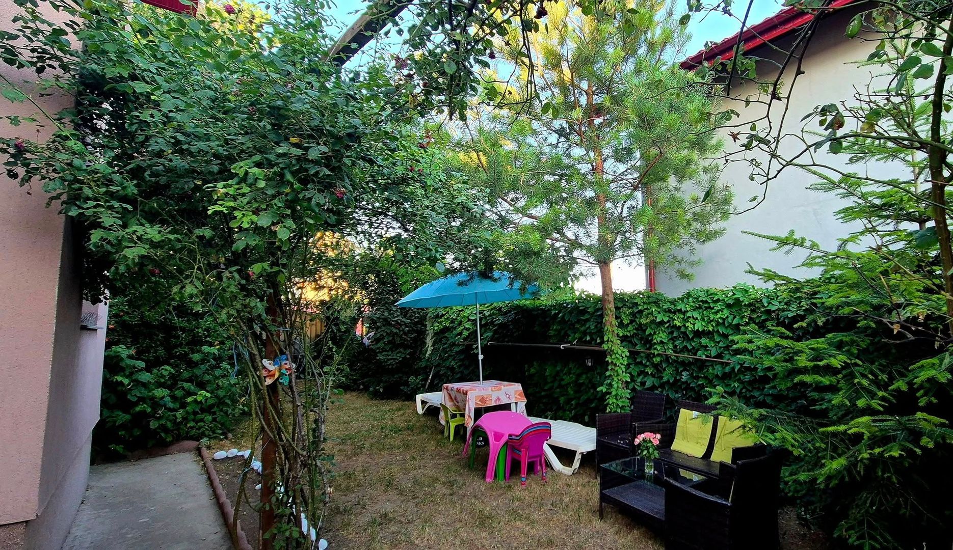 Vilă cu grădină exotică, într-un cartier liniștit – Lazu, Constanța - Poză 2