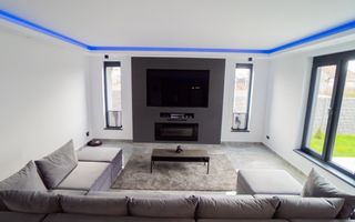 Agigea - Casa  deosebita cu piscina, mobilata si utilata complet. - Poză 4