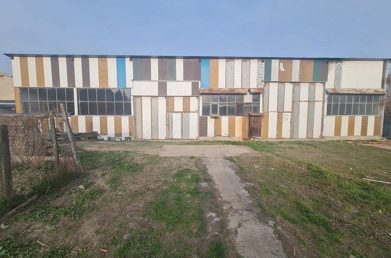 Hala de inchiriat - str Traian - SU 340 mp si teren liber 2000 mp - Poză 1