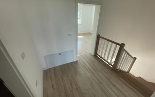 1/2 duplex Finalizat. Gradina amenajata. 3 dormitoare. - Poză 9