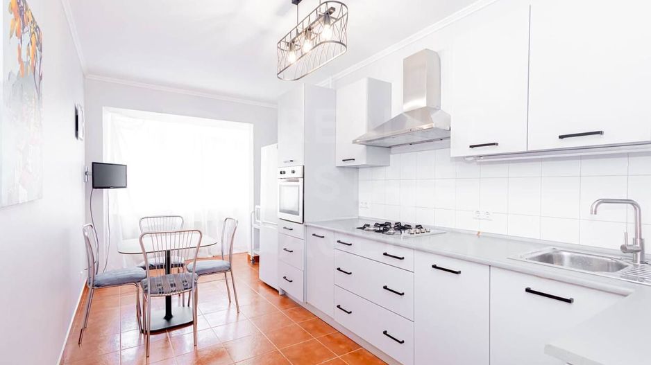 Chirie, apartament, 3 camere, str. Petru Movilă, Centru - Poză 8