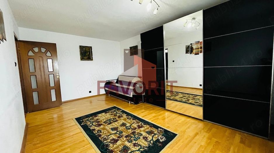 Decomandat. Etaj intermediar. 2 balcoane. - Poză 1