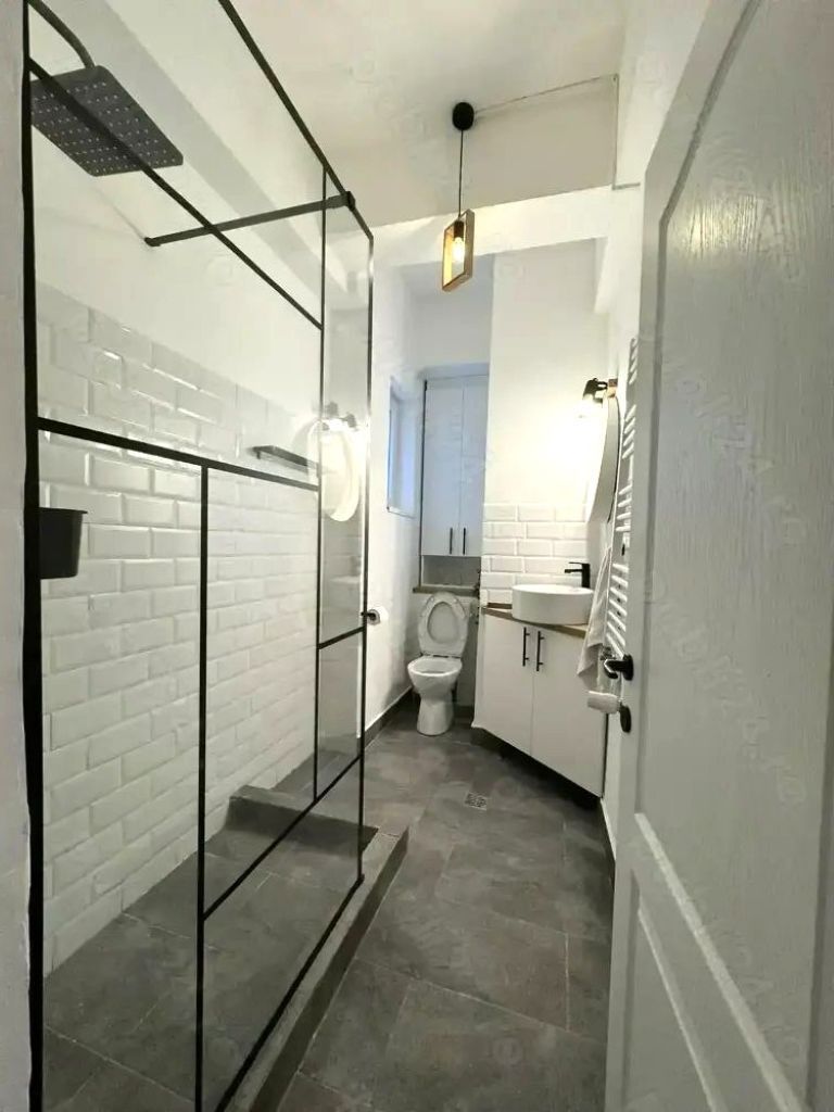 Se inchiriaza apartament 3 camere |Ultracentral|proaspat renovat - Poză 6