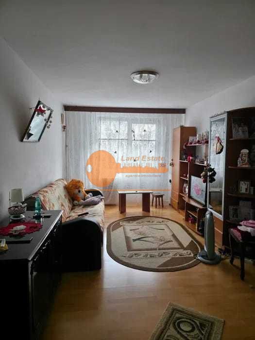 3 camere la 600m de Metrou Crangasi - Poză 1