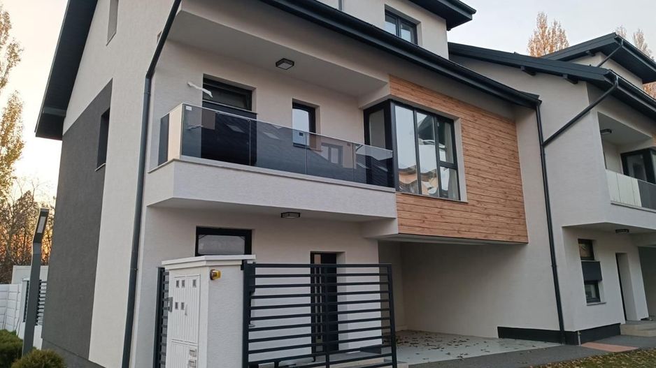 VILA NOUA | MOBILATA SI UTILATA | DAMAROAIA | LANGA PETROM CITY - Poză 1