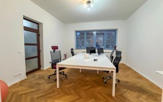 Vila impresionanta cu 12 incaperi in Andrei Muresanu - Poză 5