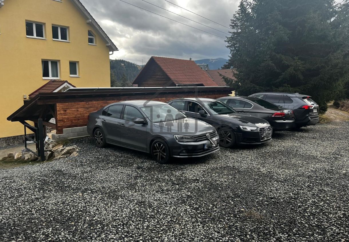 Casă de vacanța / Vilă în Păltiniș cu piscina acoperită și încălzită - Poză 19