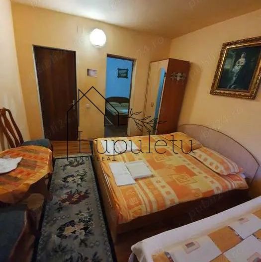 Pensiune de vânzare | 400 MPU | 10 Camere | Rasinari - Curmatura - Poză 7