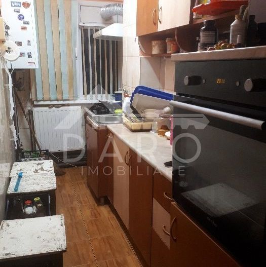 Vindem apartament in cartieul Dambu - Poză 4