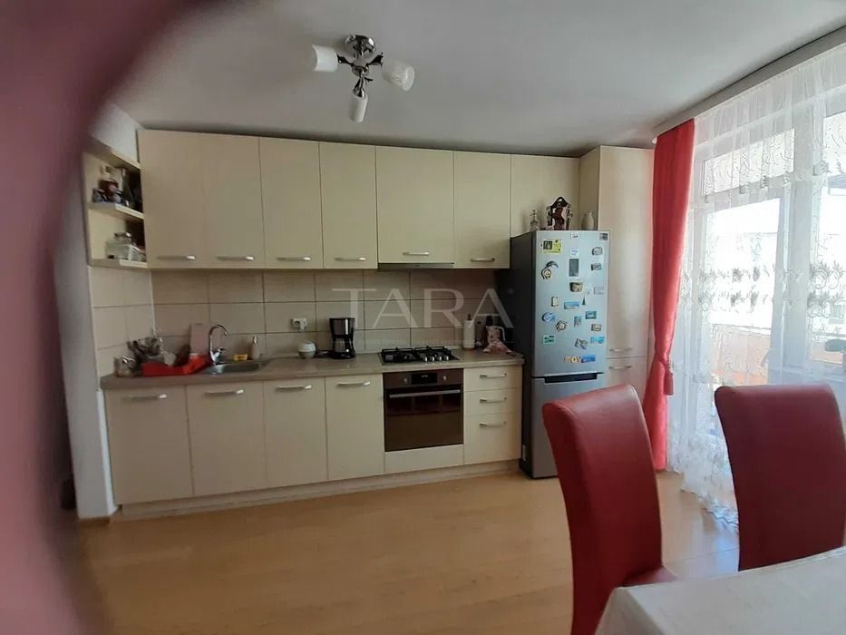Apartament decomandat, 62 mp, 2 balcoane și parcare, Terra, Florești. - Poză 3