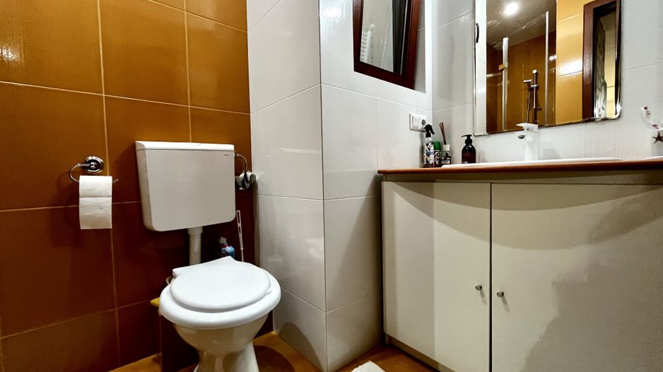 Casa spațioasă și primitoare cu garaj dublu, în Braytim – Soarelui - Poză 23