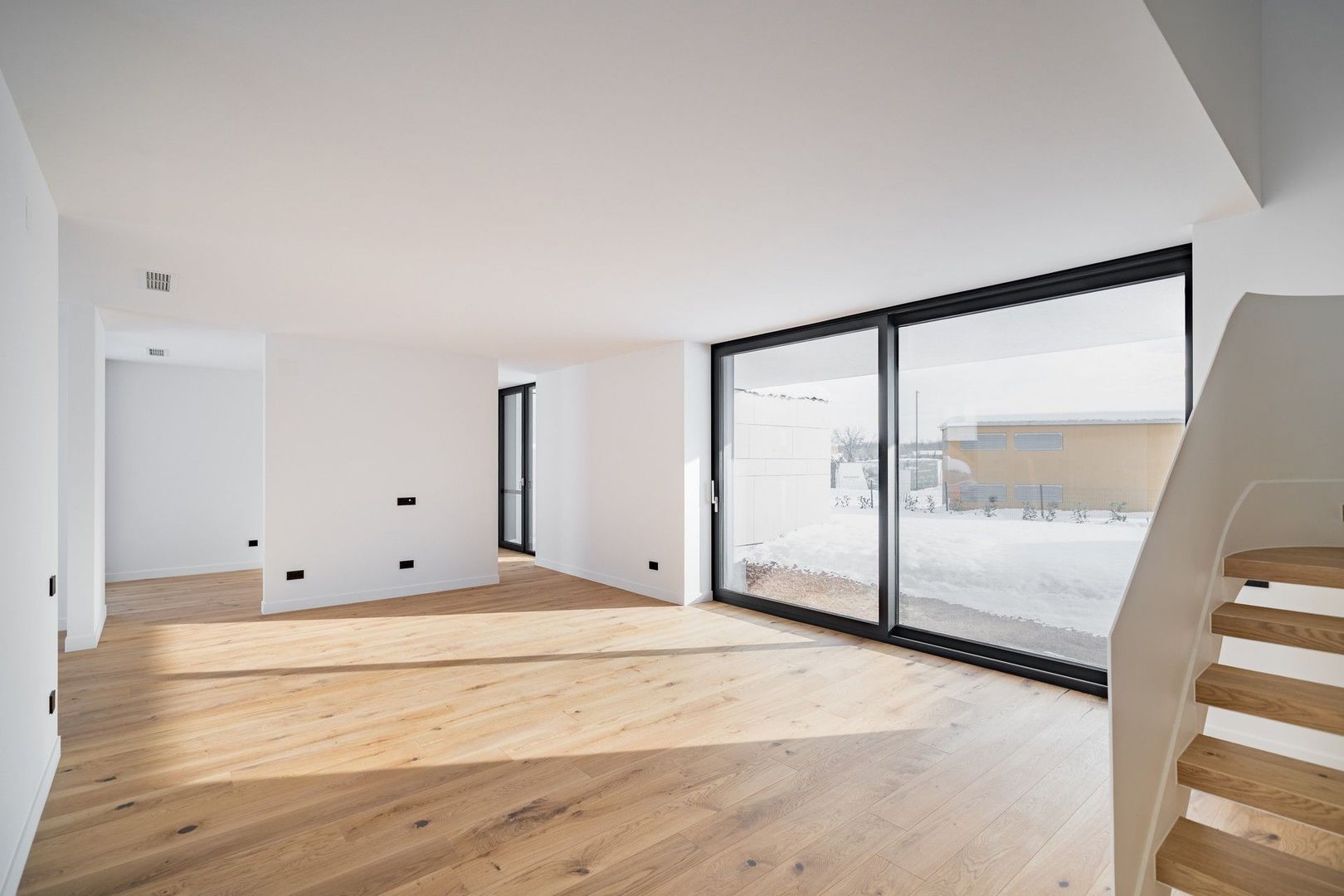 Vila 6 camere in Amber Forest - Poză 2