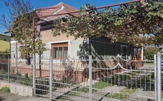 Casa ultra centrala - Poză 1