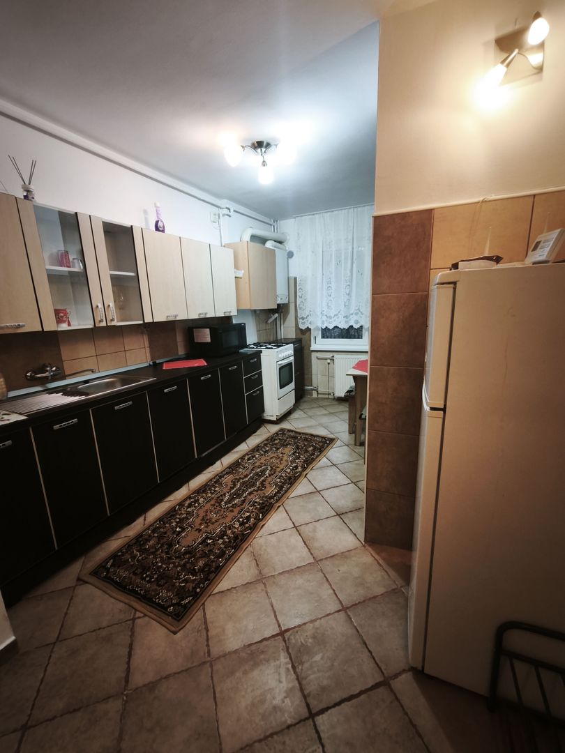 Apartament cu 3 dormitoare in zona UMFST ( 7 Noiembrie) - Poză 6