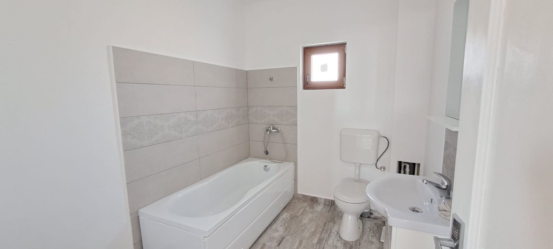 Casa individuala Dragomiresti Deal, finalizata, utilitati, comision 0% - Poză 8