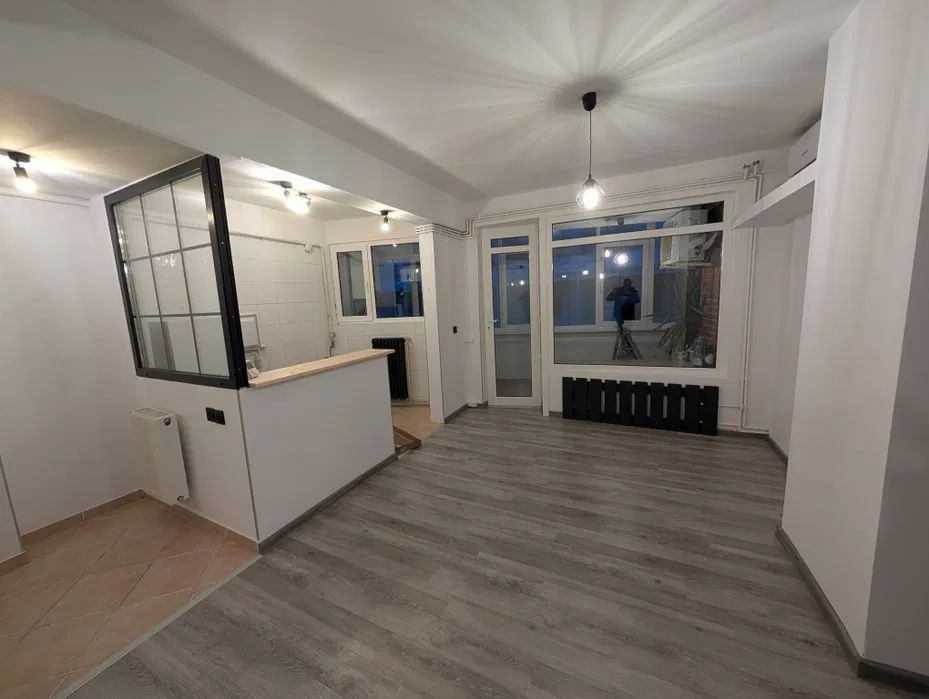 Apartament modern proaspat renovat, doua camere, Sala Palatului - Poză 1