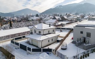 Casă ideală pentru familie în Brașov, Bunloc – spațioasă, luminoasă, priveliște - Poză 54