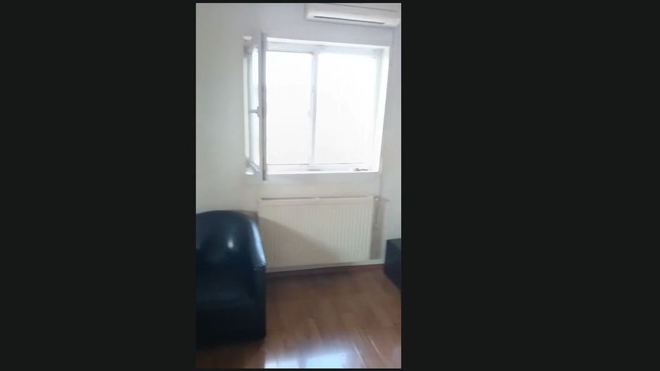 De vanzate - apartament 2 camera ( Mansarda) -zona Centrala - Poză 8