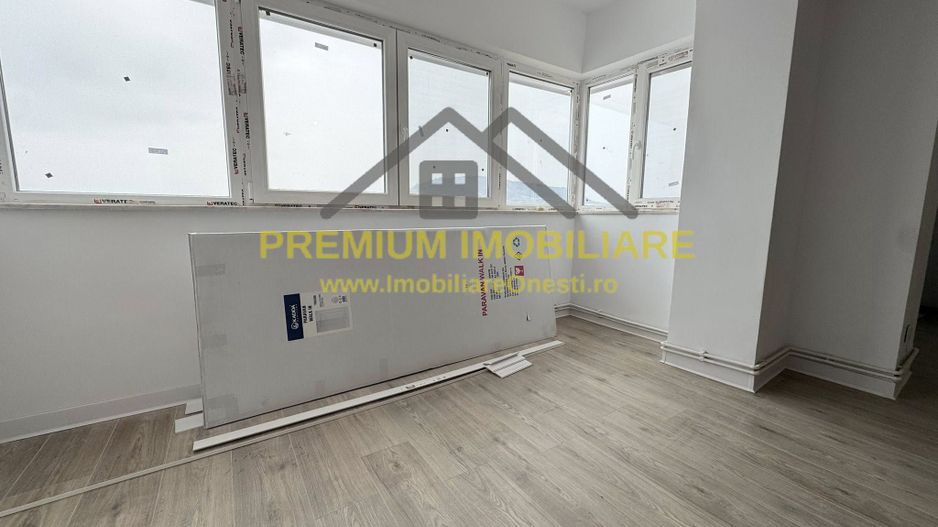 Garsoniera de vanzare - Zona de jos - Poză 3