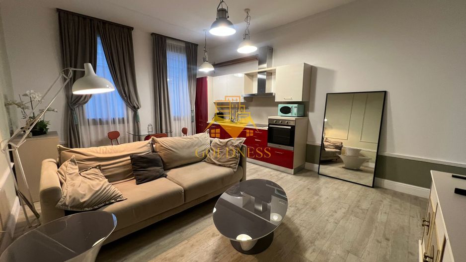 2 camere, UMF, Ultracentral, Piata Muzeului, Piata Unirii,  Parcare - Poză 1