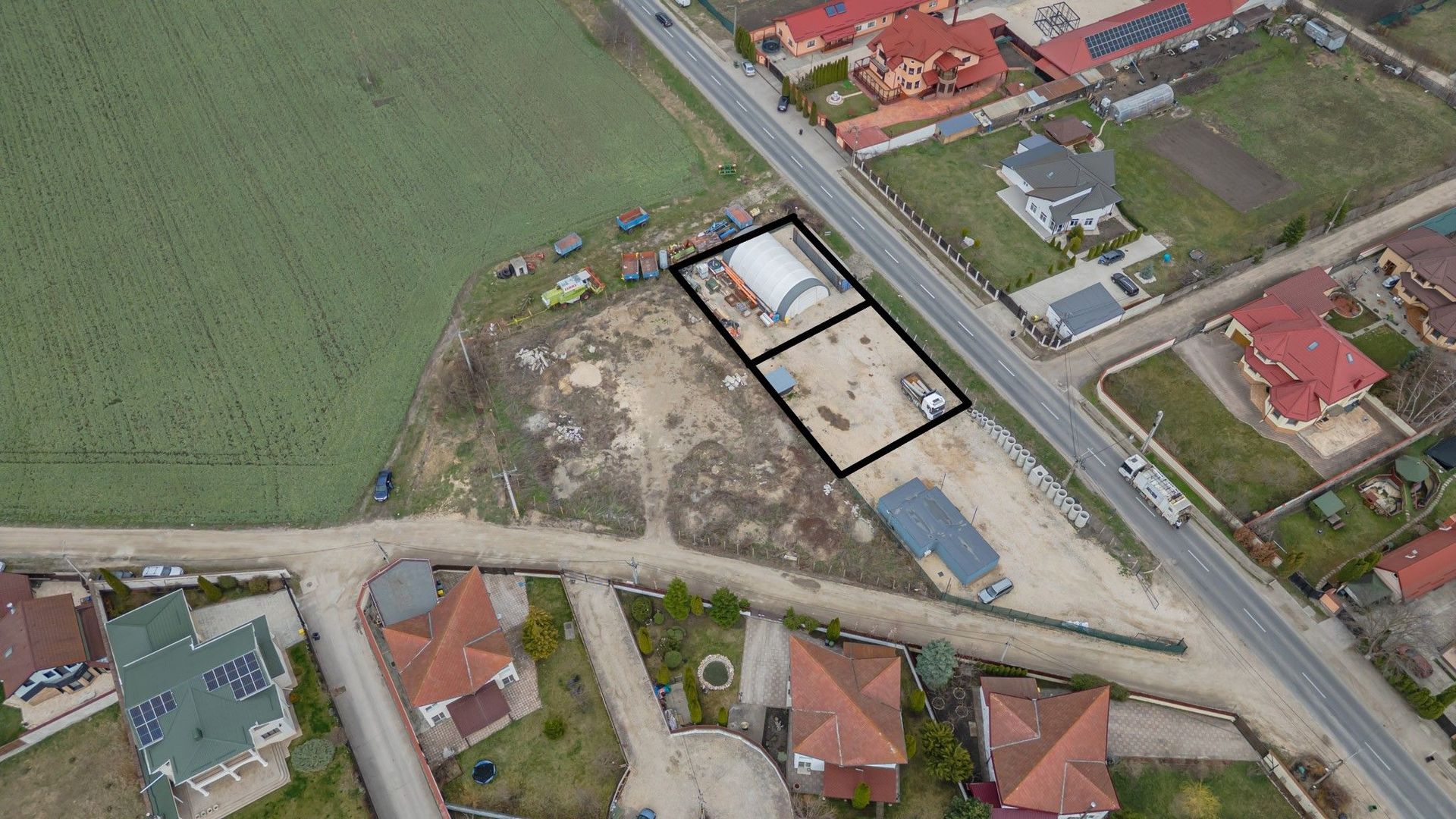 Loturi de casa cu utilitati si acces la strada asfaltata in Harman - Poză 3