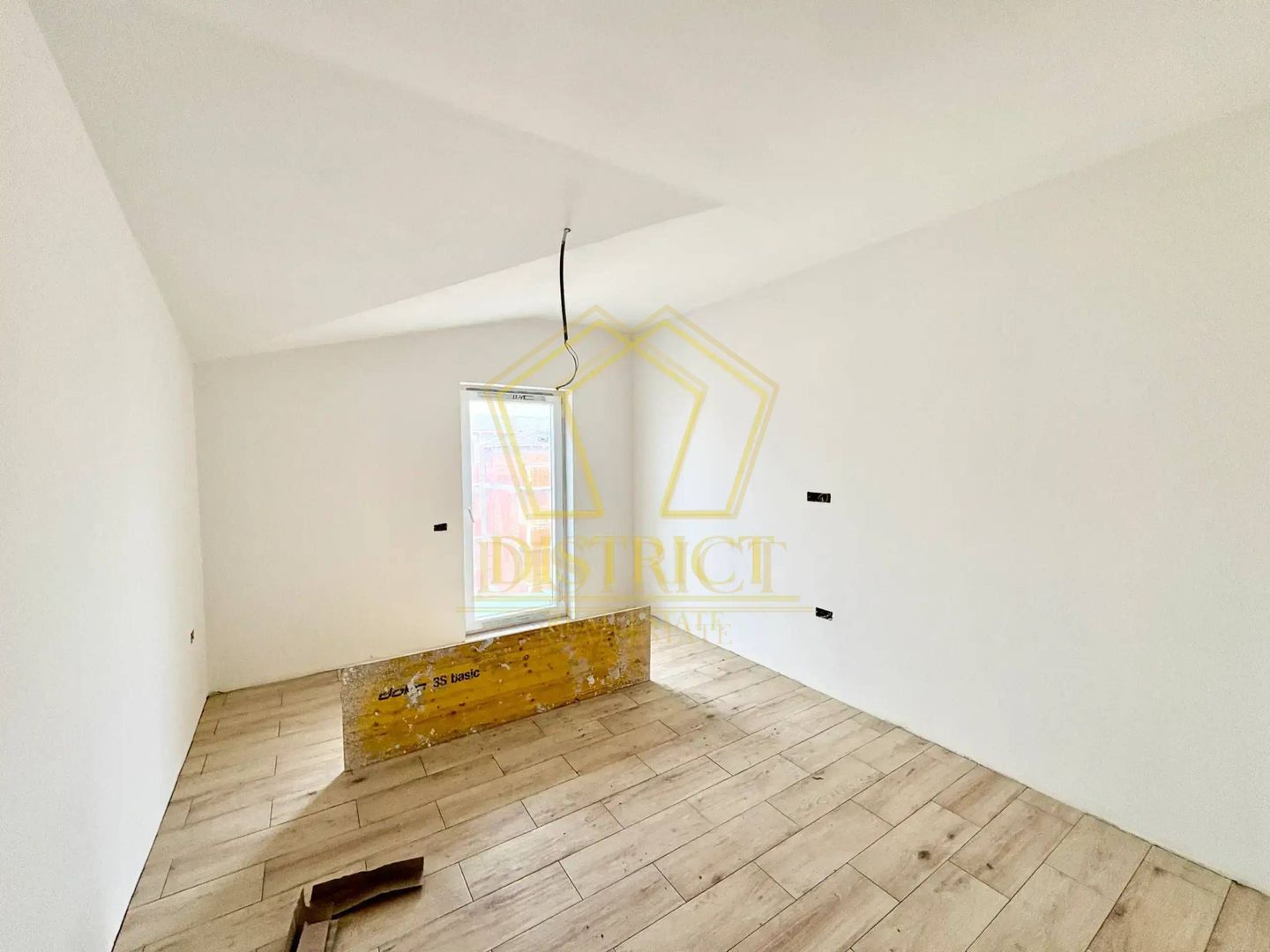 Apartament cu 4 camere si terasa de 30mp | Giroc | Hotel IQ - Poză 4