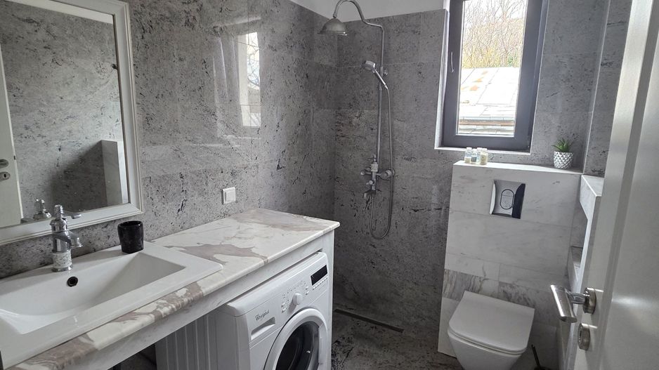 Apartament 3 camere si curte proprie - Poză 9