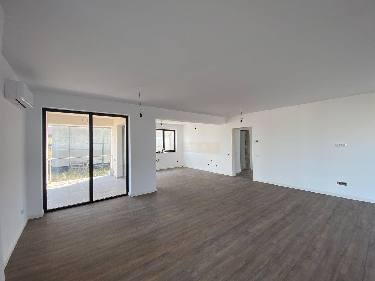 3 apartamente de vânzare | 3 camere | Terase | Finisat / Semifinisat - Poză 5