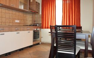 Casa de inchiriat in zona Lipovei - Pomiculturii. Curte comuna, ctr. Anaf. - Poză 3