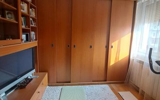 Vanzare apartament cu 3 camere(Neacsu)Micro 19, sup 64 mp, 78.000 euro - Poză 3