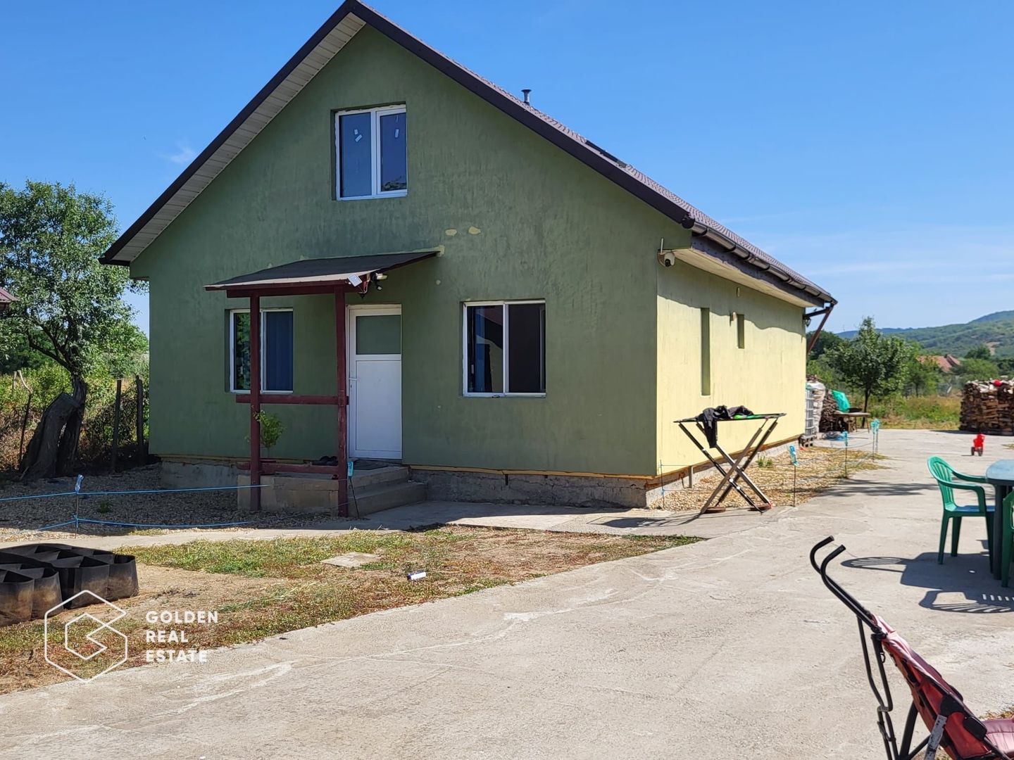 Casa cu teren de 1383 mp, localitatea Paulis - Poză 1