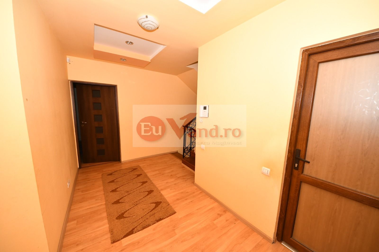 Vila spatioasa, pretabil pentru locuit/clinica, zona Micro 17 – Galati - Poză 49