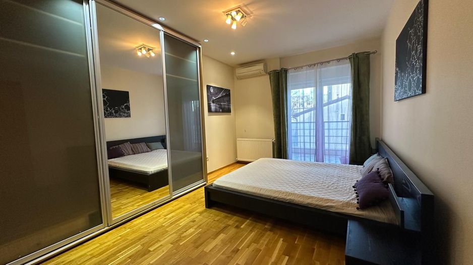 APARTAMENT MODERN CU TERASA SI LOC PARCARE ZONA HERASTRAU - Poză 5