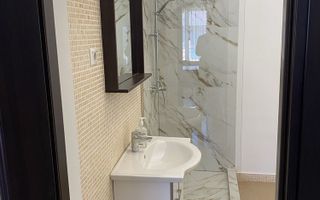 Apartament cu 3 camere, renovat, două balcoane, parcare, zona Teilor. - Poză 8