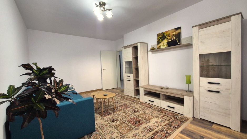 Apartament decomandat la prima inchiriere, ideal pentru un cuplu. - Poză 3