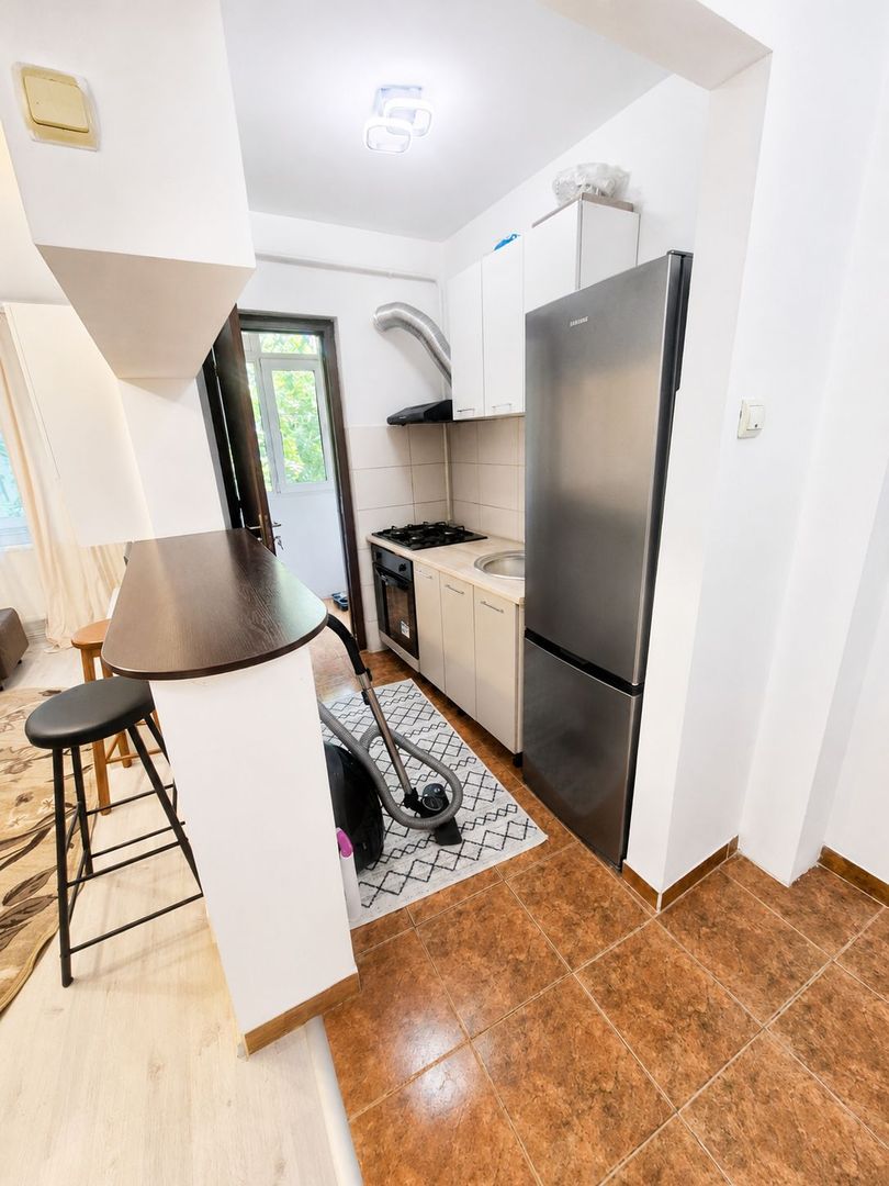 Apartament Modern 2 camere SD 50 mp Podul de Piatra 400 euro - Poză 6