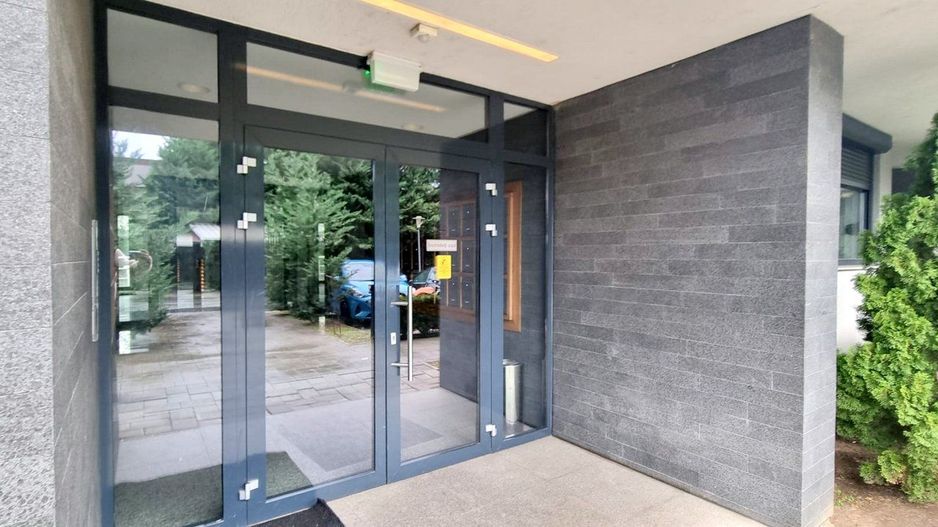 Apartament modern într-un complex rezidențial privat - Poză 1