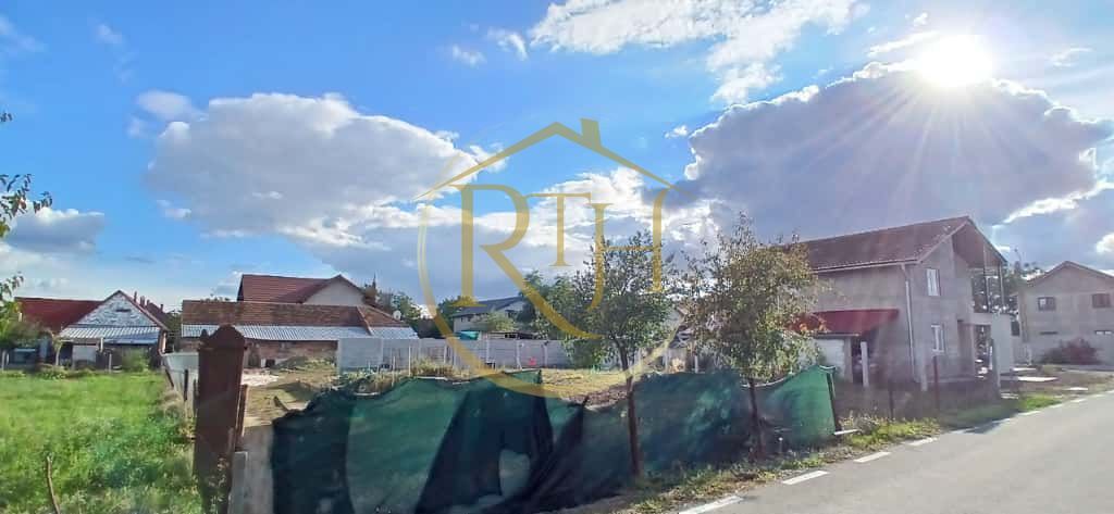 Pozitie excelenta, teren de vanzare in Becicherecu Mic, utilitati la poarta - Poză 9