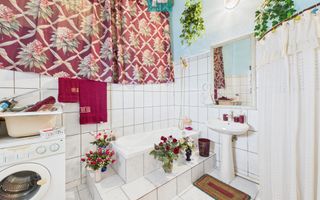 Casă cu 6 camere în Sânicolau Mare Timiș - Poză 20