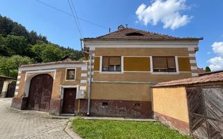 Casă rustică de vânzare în Tilișca, (Marginimea Sibiului) - Poză 1