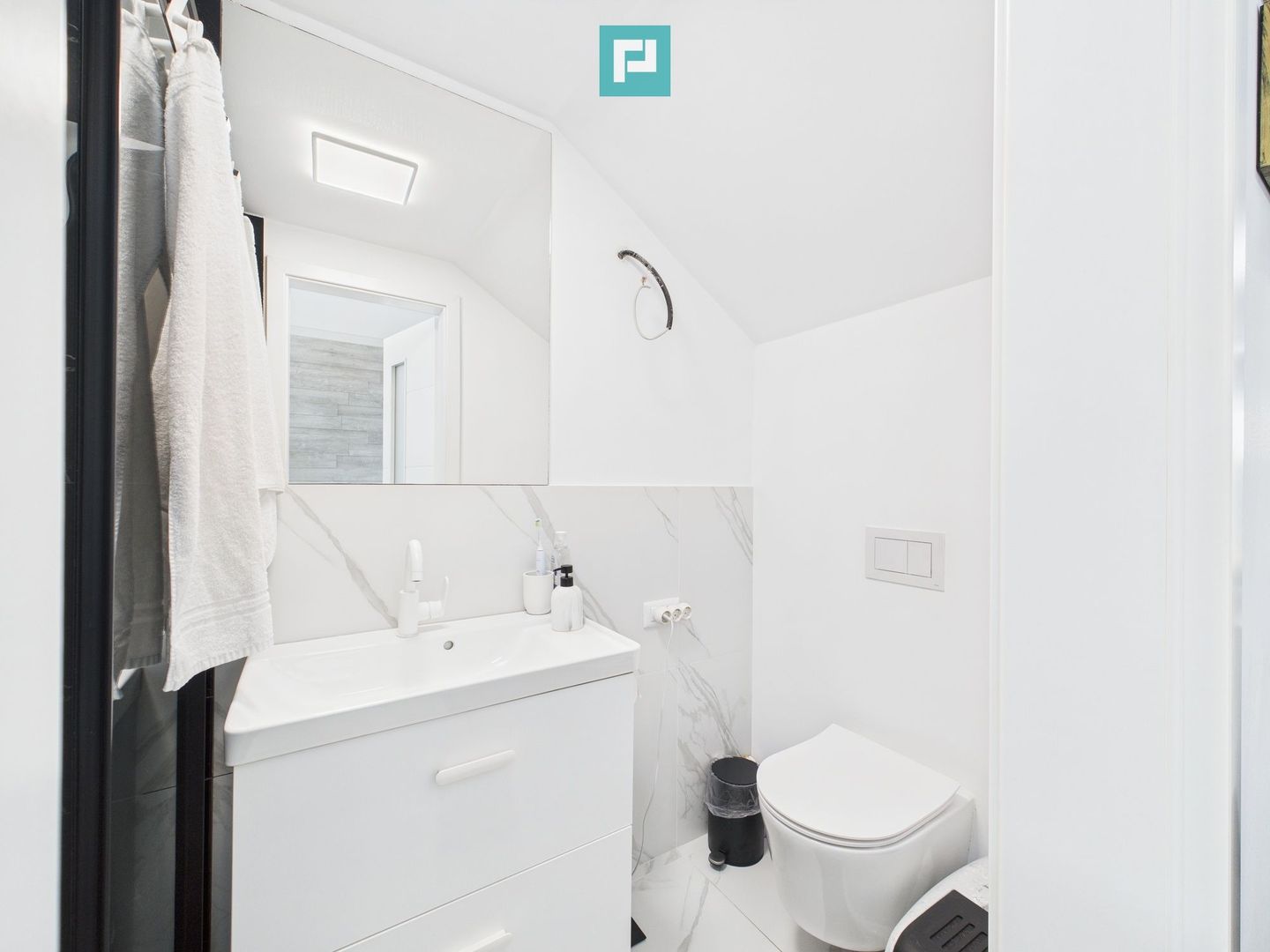 Duplex 1/2 mobilat şi utilat în Săcălaz - Poză 8