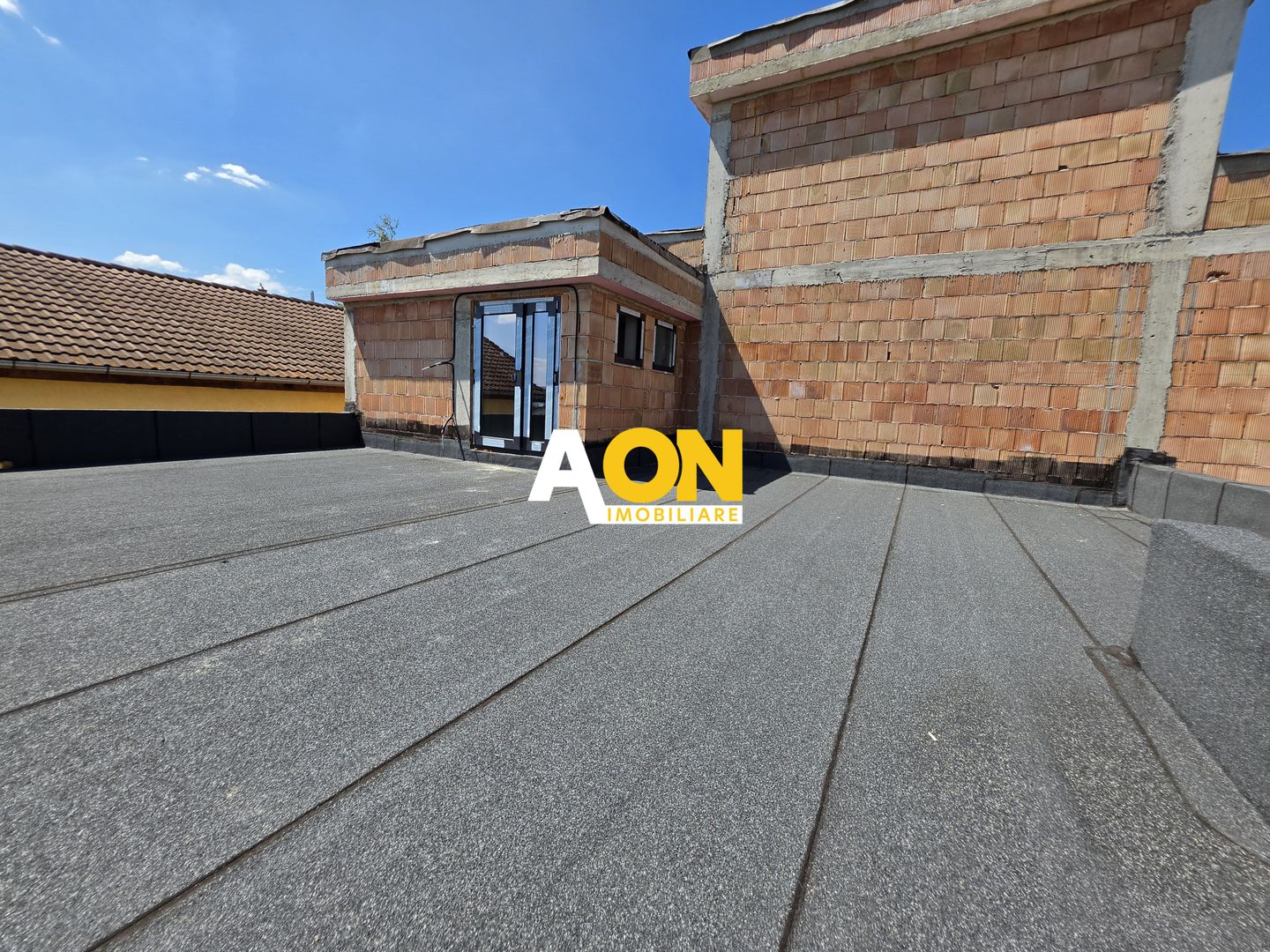 Duplex semifinisat, 4 camere,  250 mp teren, zona Schit - Poză 26