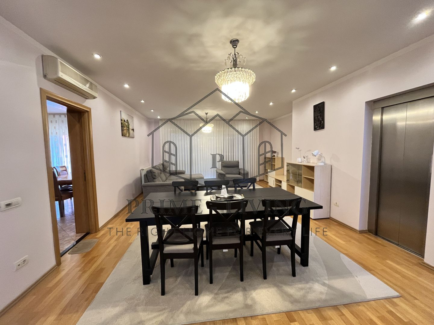 VILA CU 7 CAMERE IN COMPLEX REZIDENTIAL IN IANCU NICOLAE - Poză 9