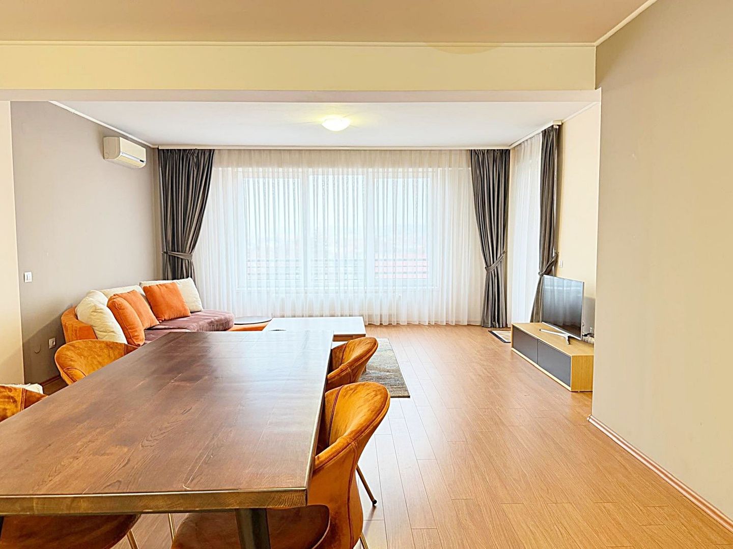Apartament cu 2 camera in Cartierul Luceafarul din Oradea - Poză 1