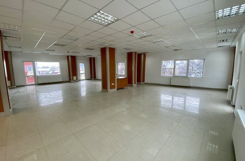 Spatiu comercial de inchiriat in zona centrala a Brasovului. - Poză 4