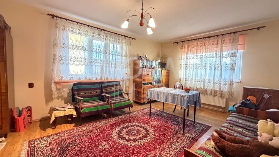 CASA DE VANZARE IN AVRIG – SPATIU GENEROS - Poză 3