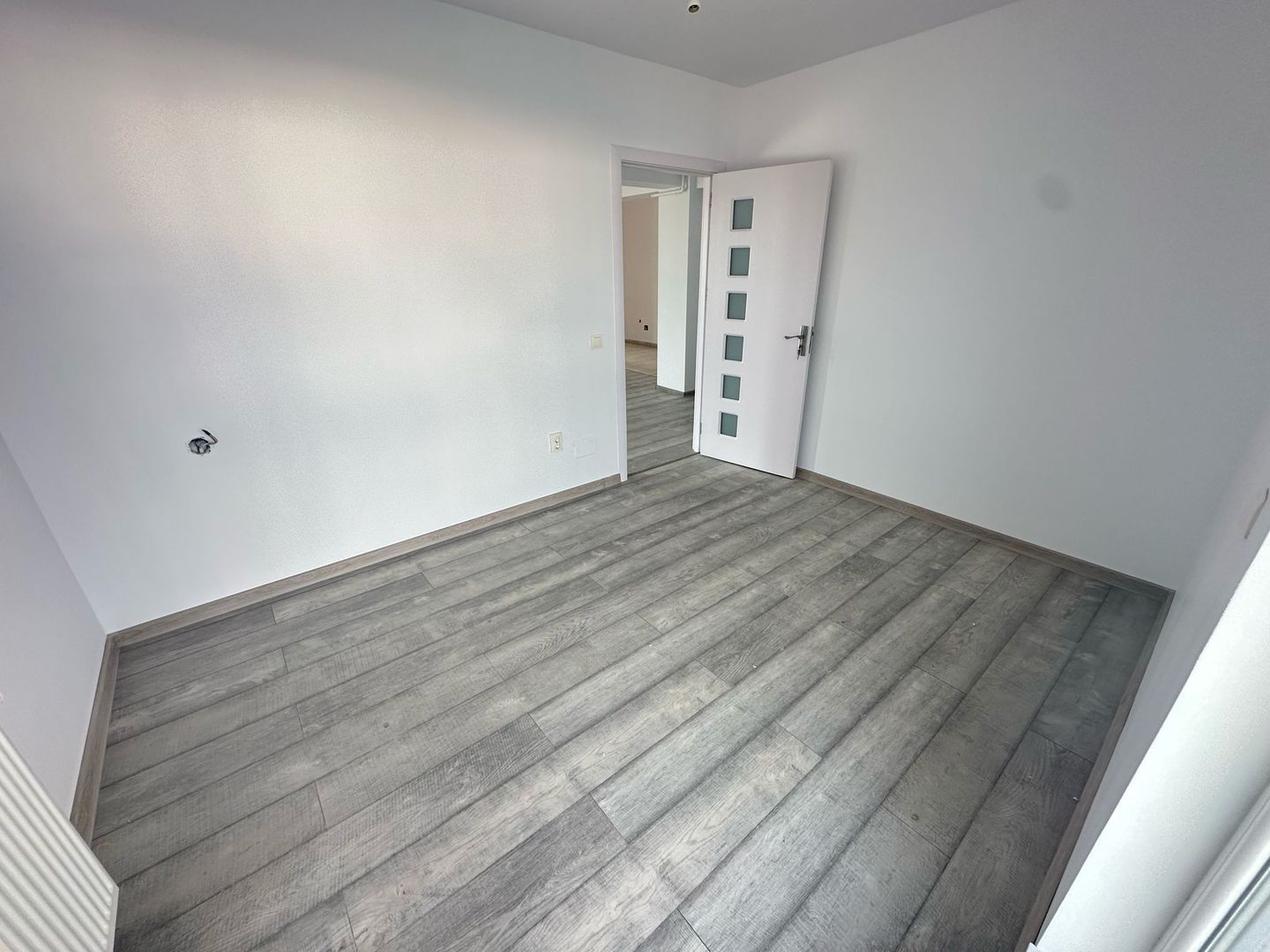 Apartament 2 camere parter înalt | Str. 23 August | NOU, cu parcare - Poză 9
