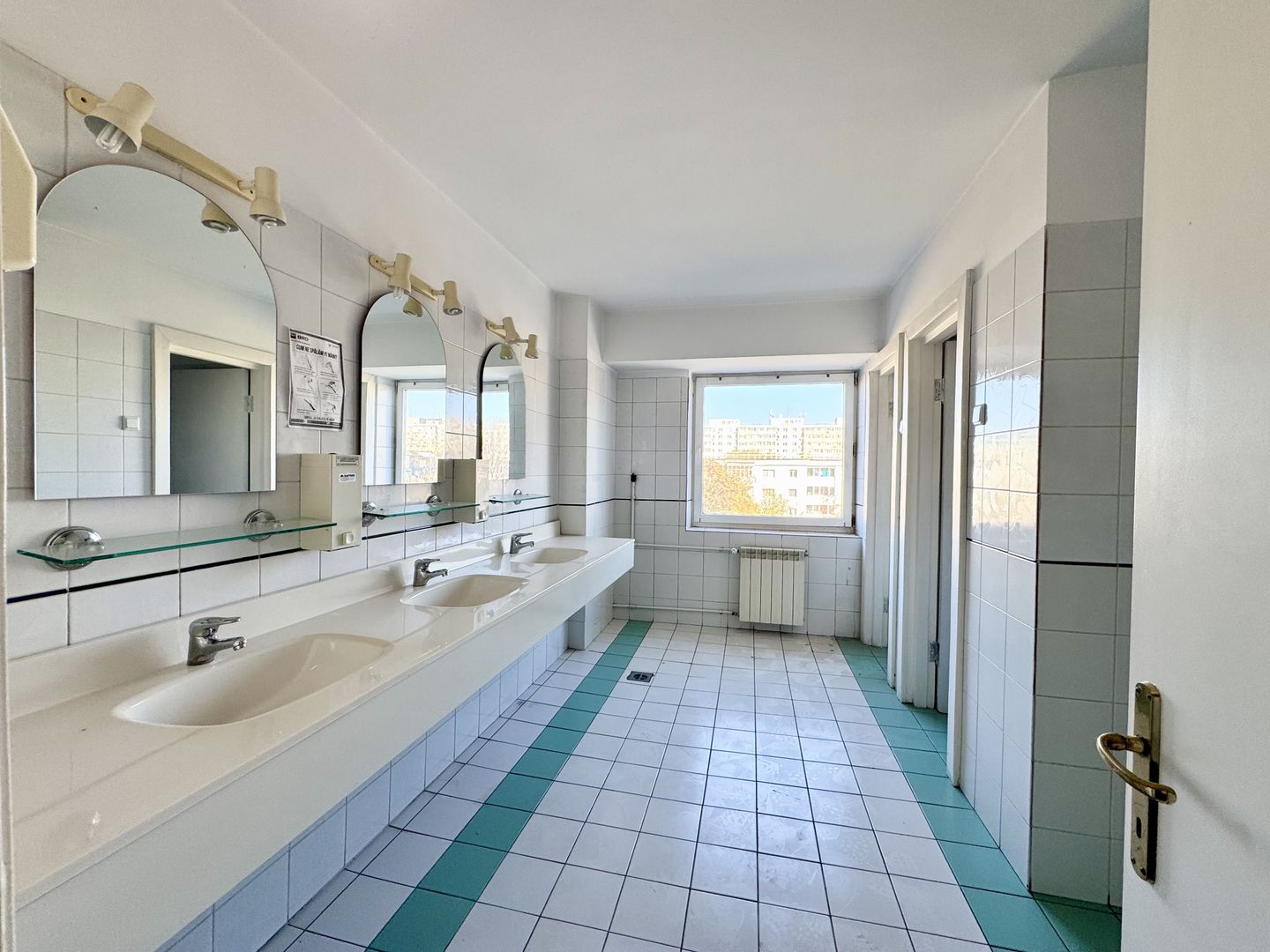 AFACERE - HOTEl (SEMI)RENOVAT de 4 etaje - Floreasca-Barbu Vacarescu - Poză 23