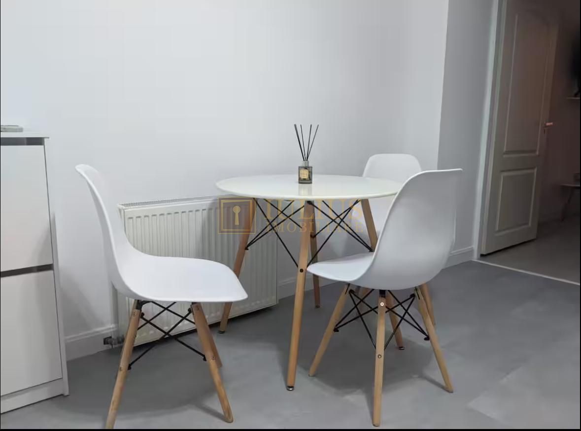 Piata Unirii, ideal pentru un cuplu, studenti - Poză 6