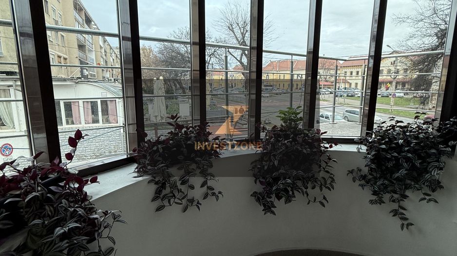 Oportunitate Oradea-cladire birouri - Poză 7